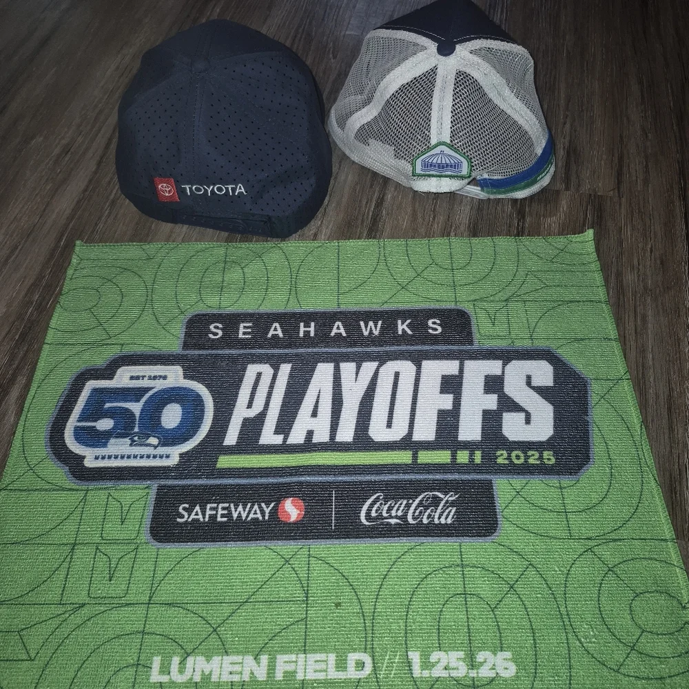 Seattle Seahawks Bundle 2 Hats & 1 Towel - Picture 3 of 3